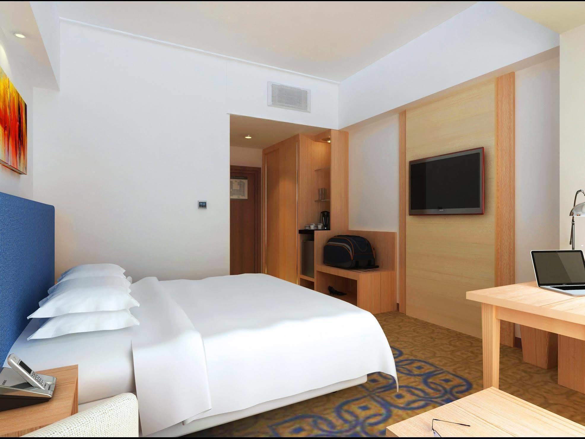 Four Points By Sheraton Macasar Exterior foto